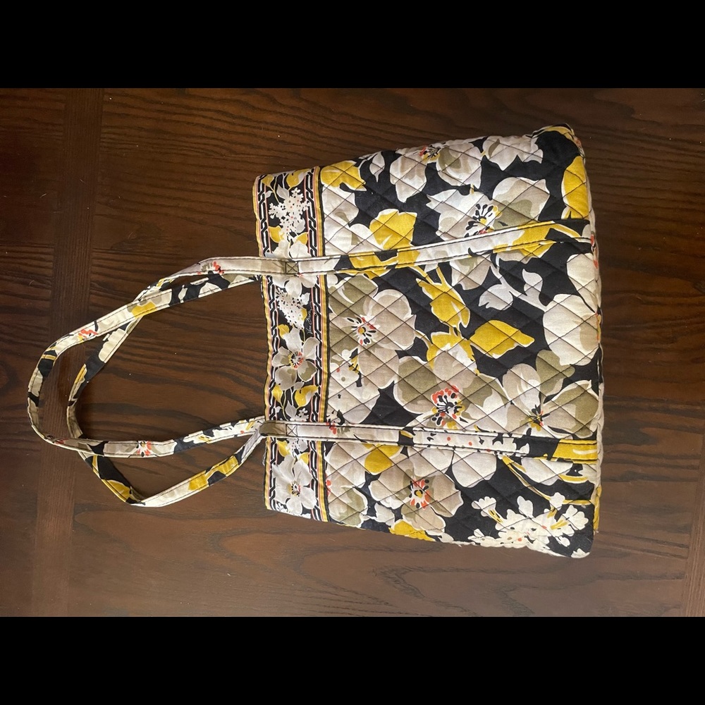 Vera Bradley tote bag. been used once. No smells, smoke free home, no rips